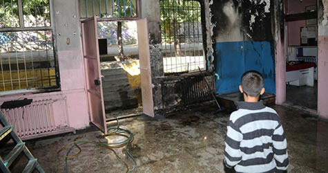 Diyarbakır'da okula saldırı