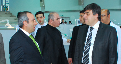 YÖK Başkanı Gökhan Çetinsaya Van ziyaretinde Rektör Peyami Battal'dan bilgi aldı