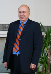 İstanbul Kültür Üniversitesi Rektör Yardımcısı Prof. Dr. Mahmut Paksoy