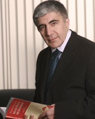 İstanbul Arel Üniversitesi Rektörü Prof. Dr. Nihat Küçüksavaş