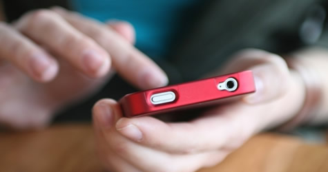 Akıllı telefonlar uzağı görme yeteneğini bozuyor