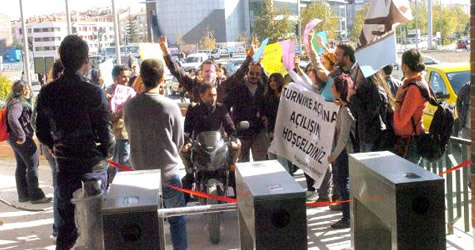 anadolu üniversitesi turnike protestosu