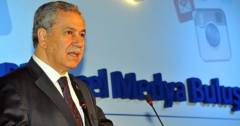 Arınç: Okul kıyafeti yönetmeliği değişebilir