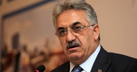 Gümrük ve Ticaret Bakanı Hayati Yazıcı