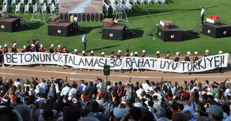 ODTÜ’lü öğrencilerden sıra dışı mezuniyet töreni