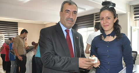 Ataması yapılan öğretmenlere ‘Baklavalı’ karşılama