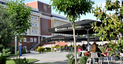 istanbul aydin universitesi fakulte bolum ve yillik ucretleri