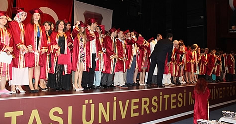 Üniversiteden öğrenciye‘işsizlik maaşı’ promosyonu