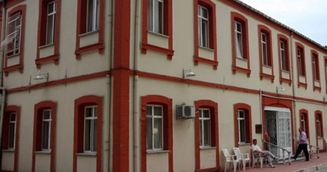 azınlık vakıf üniversitesi 