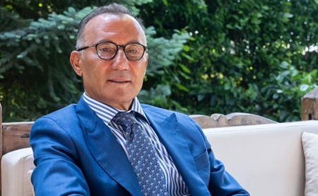 'Geleceği inşa etmenin yolu hâlâ sınıflardan, öğretmenlerden ve hayal kuran gençlerden geçiyor'
