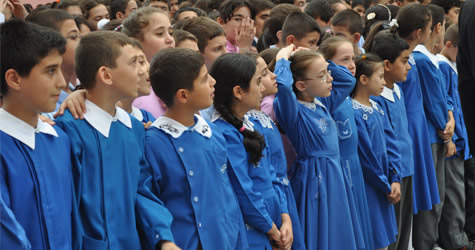 Okul formaları da küçüldü