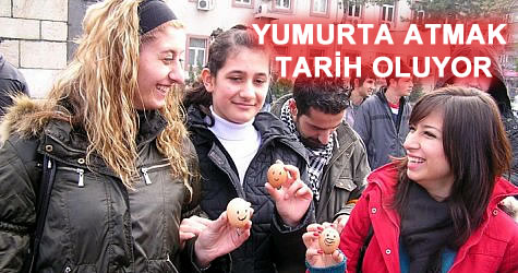 Bakana yumurta atmaya 5 yıl hapis