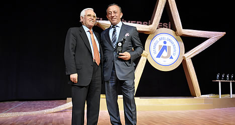 ali ağaoğlu