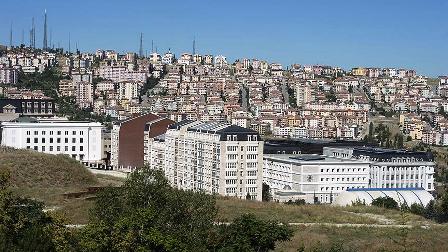 ipek uni arazi