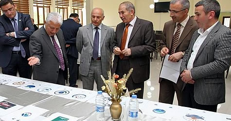 rte üniversitesi logo çalışması
